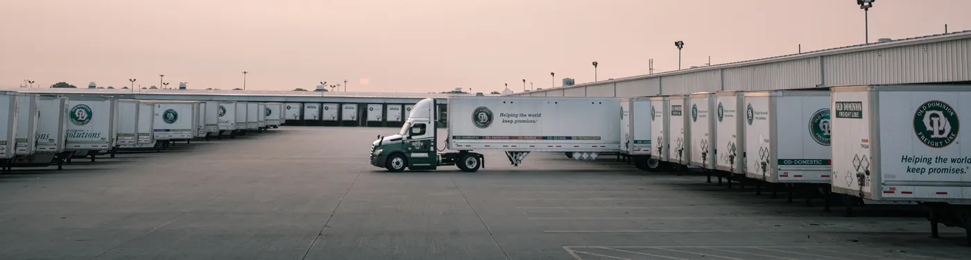 Specialized_Services_hero_dock_trailers_dusk_1400x375.webp